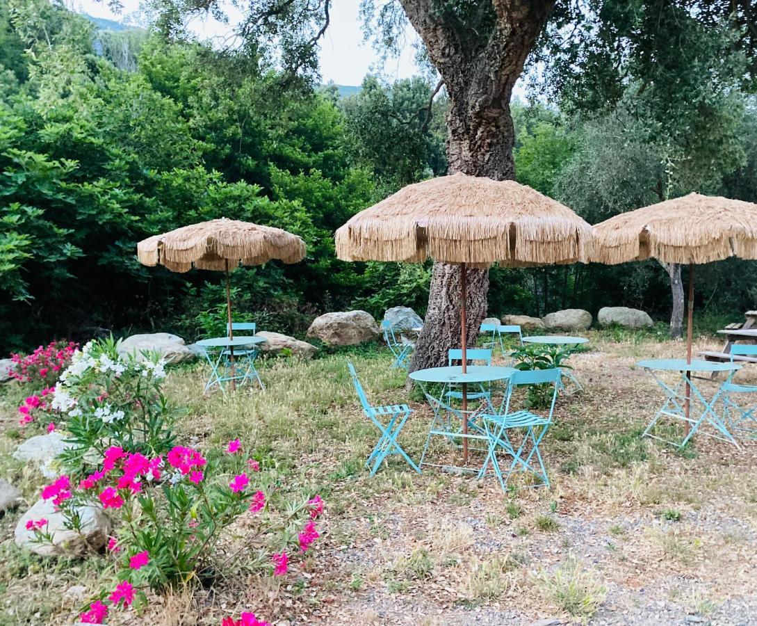 Gite U Licetu A La Campagne Oreta Bagian luar foto