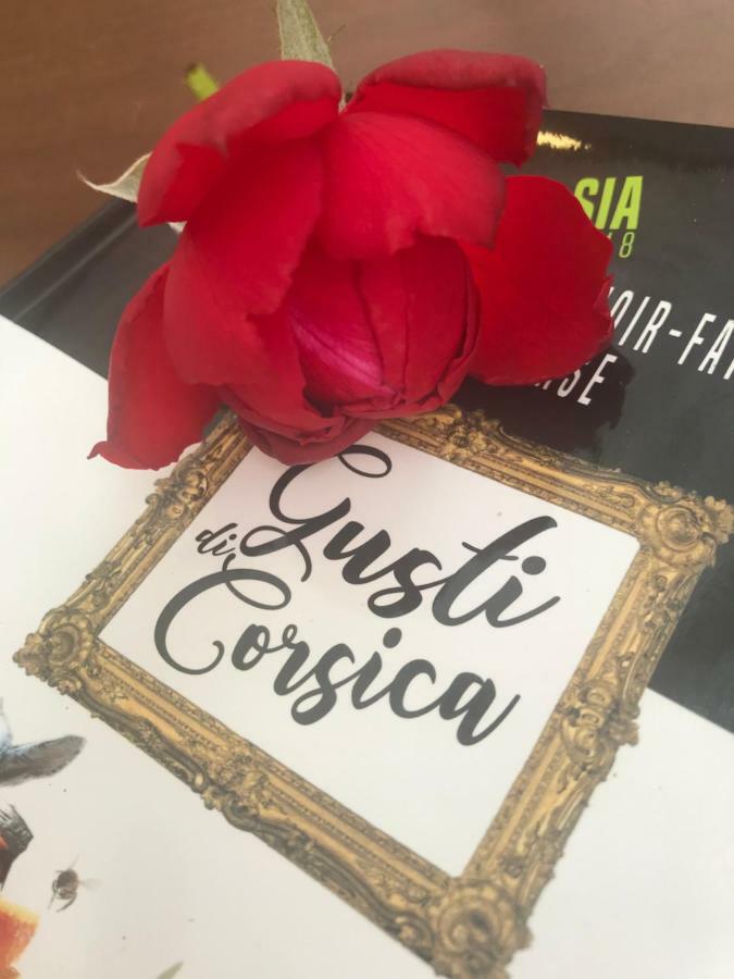 Gite U Licetu A La Campagne Oreta Bagian luar foto